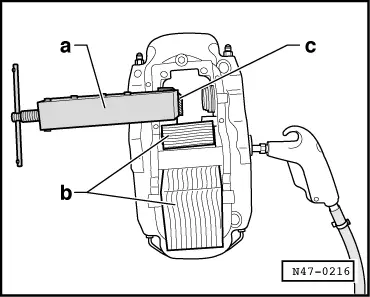 Audi Q3. N47-0216