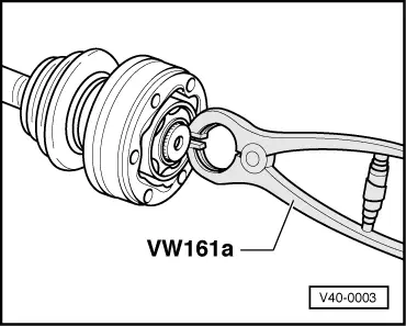 Audi Q3. V40-0003