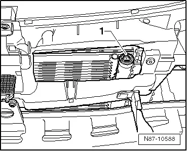 Audi Q3. N87-10588