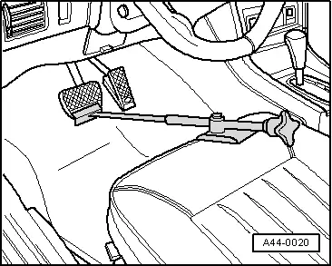 Audi Q3. A44-0020