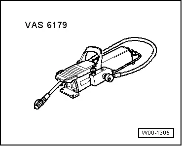 Audi Q3. W00-1305