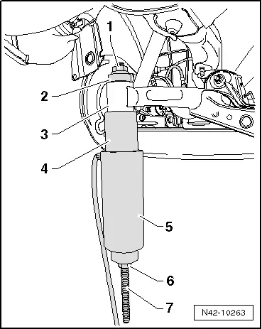 Audi Q3. N42-10263