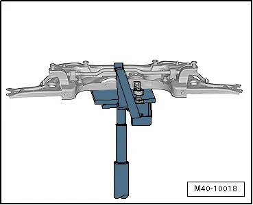 Audi Q3. M40-10018