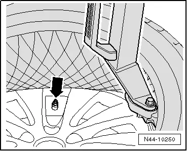 Audi Q3. N44-10250