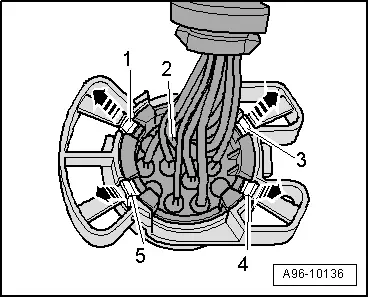 Audi Q3. A96-10136