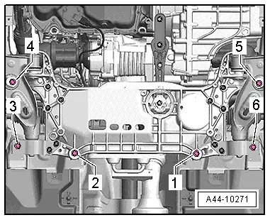 Audi Q3. A44-10271